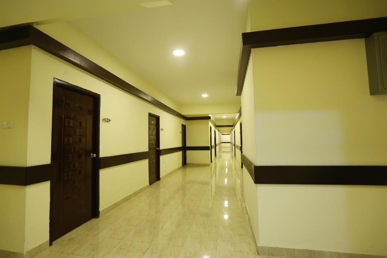 The Grand Hotel Bd Sylhet Esterno foto
